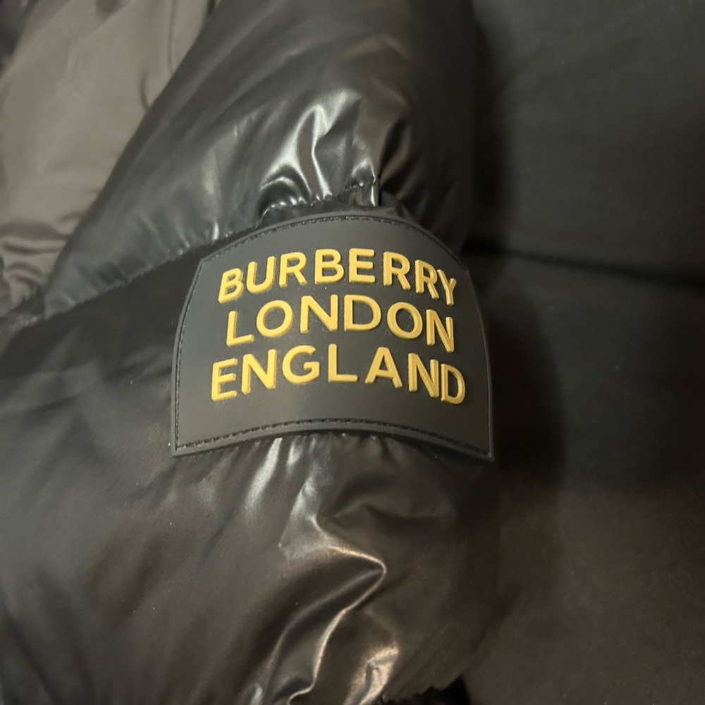 Burberry down jacket - image 3
